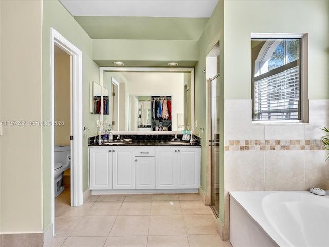 19033 NW 23rd Ct, Pembroke Pines, FL 33029