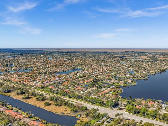 19033 NW 23rd Ct, Pembroke Pines, FL 33029