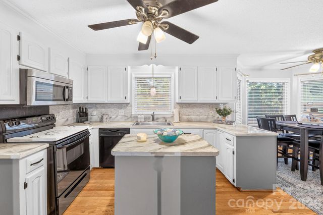 103 Chateau Drive, Gastonia, NC 28056