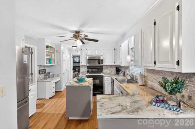103 Chateau Drive, Gastonia, NC 28056