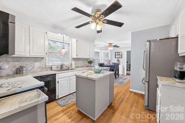 103 Chateau Drive, Gastonia, NC 28056