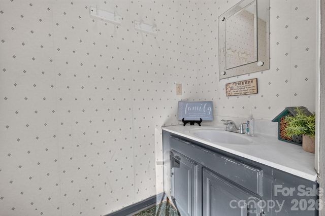 103 Chateau Drive, Gastonia, NC 28056