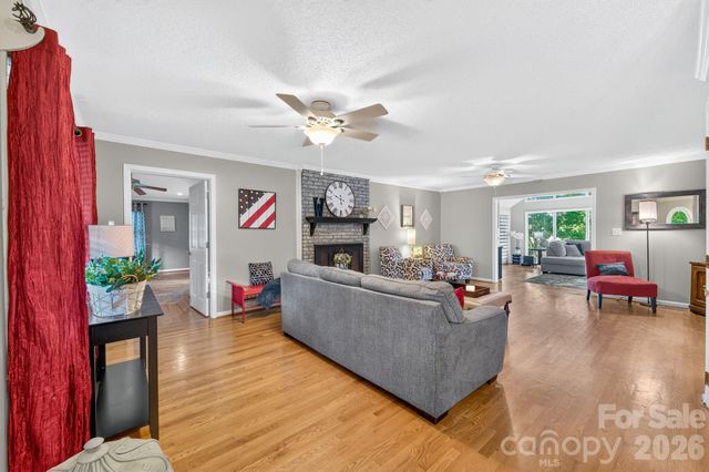 103 Chateau Drive, Gastonia, NC 28056