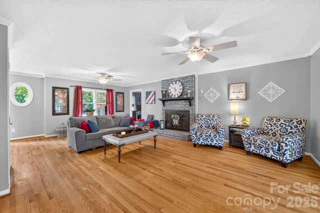 103 Chateau Drive, Gastonia, NC 28056