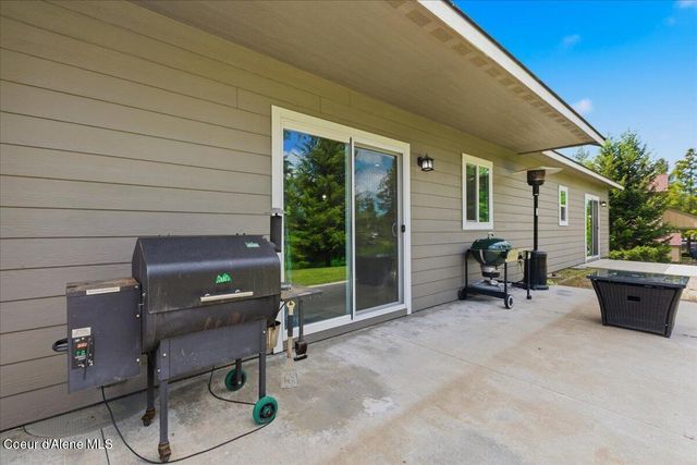 5109 W Jefferson ST, Spirit Lake, ID 83869