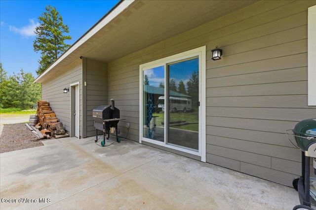 5109 W Jefferson ST, Spirit Lake, ID 83869