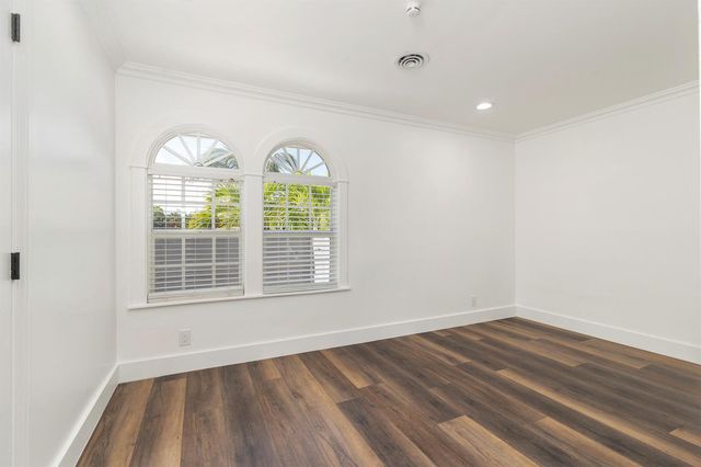 3517 N Flagler Drive, West Palm Beach, FL 33407