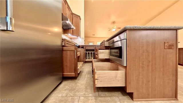 5371 East Bridger Street, Pahrump, NV 89061