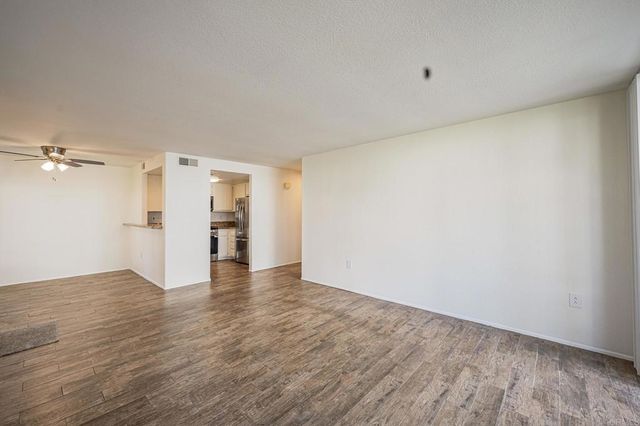 420 Stoney Point Way 113, Oceanside, CA 92058