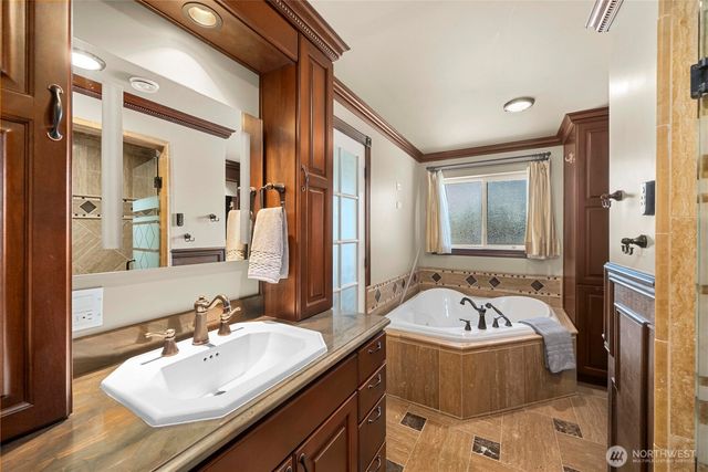 12202 SE 218th Court, Kent, WA 98031