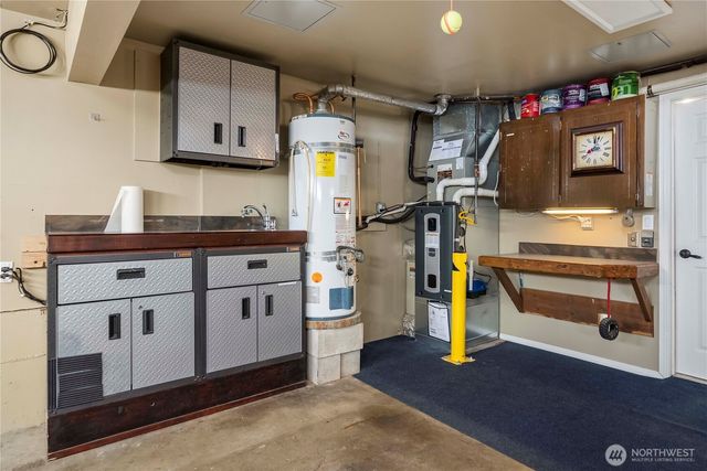 12202 SE 218th Court, Kent, WA 98031