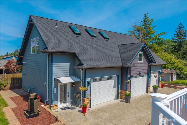 12202 SE 218th Court, Kent, WA 98031