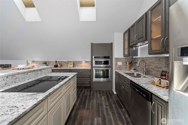 12202 SE 218th Court, Kent, WA 98031
