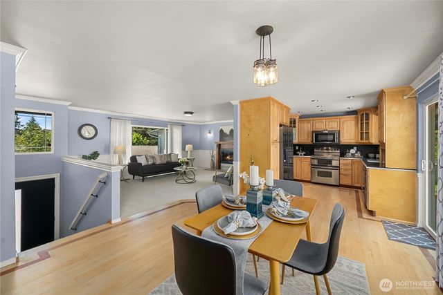 12202 SE 218th Court, Kent, WA 98031