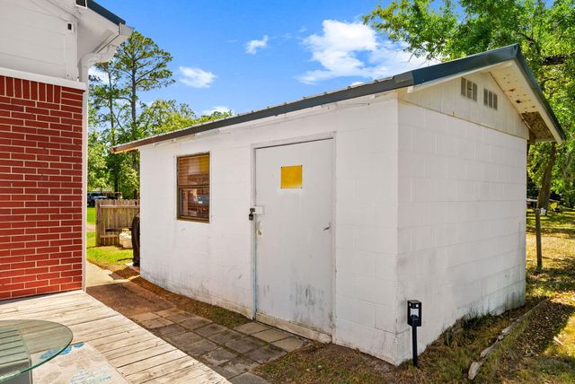2554 Bay Grove Road, Freeport, FL 32439