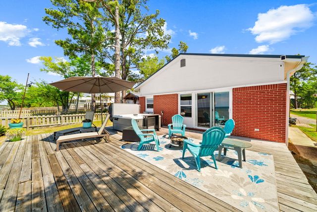 2554 Bay Grove Road, Freeport, FL 32439