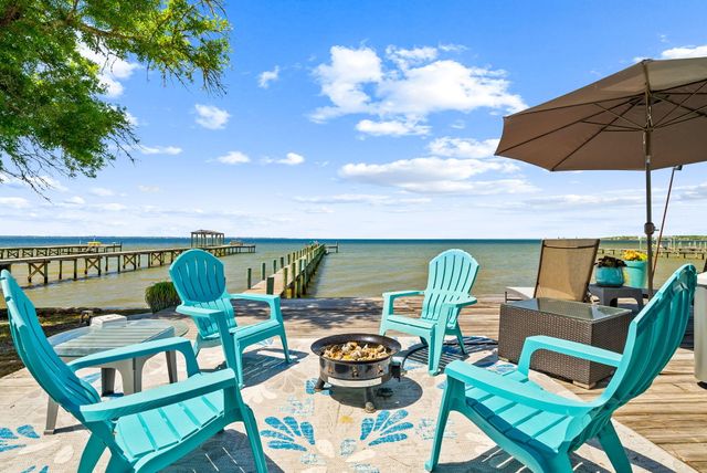 2554 Bay Grove Road, Freeport, FL 32439