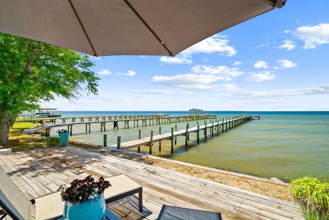 2554 Bay Grove Road, Freeport, FL 32439