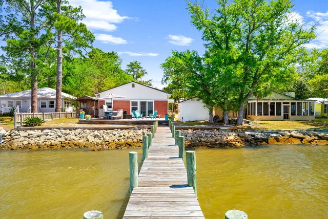 2554 Bay Grove Road, Freeport, FL 32439