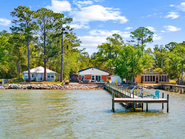 2554 Bay Grove Road, Freeport, FL 32439
