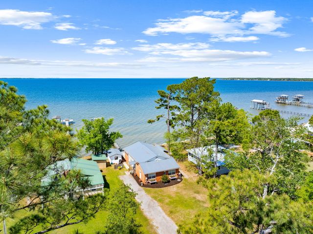2554 Bay Grove Road, Freeport, FL 32439