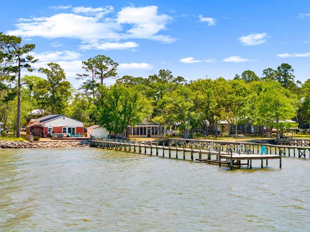 2554 Bay Grove Road, Freeport, FL 32439