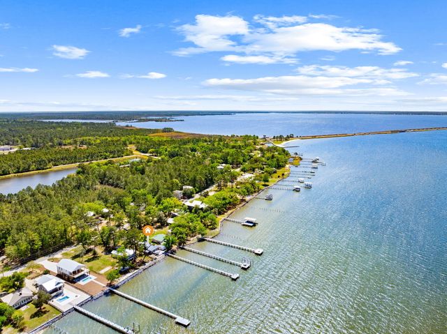 2554 Bay Grove Road, Freeport, FL 32439