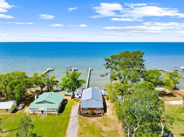 2554 Bay Grove Road, Freeport, FL 32439