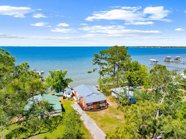 2554 Bay Grove Road, Freeport, FL 32439