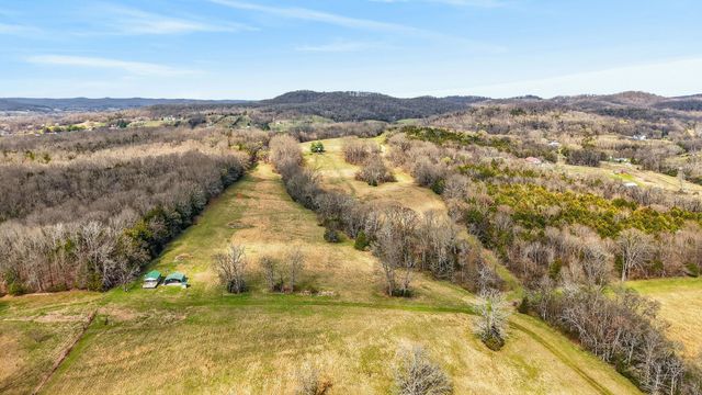1289 Old Hopewell Rd, Castalian Springs, TN 37031