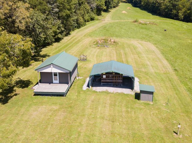 1289 Old Hopewell Rd, Castalian Springs, TN 37031