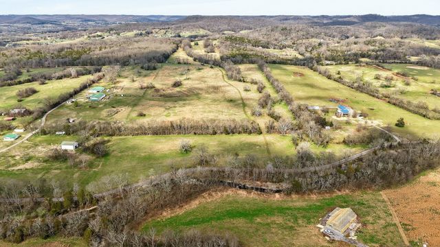 1289 Old Hopewell Rd, Castalian Springs, TN 37031