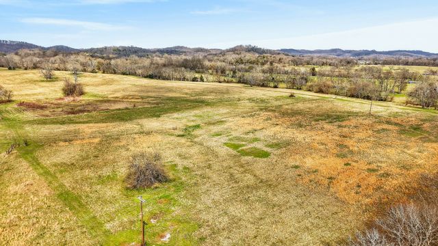 1289 Old Hopewell Rd, Castalian Springs, TN 37031