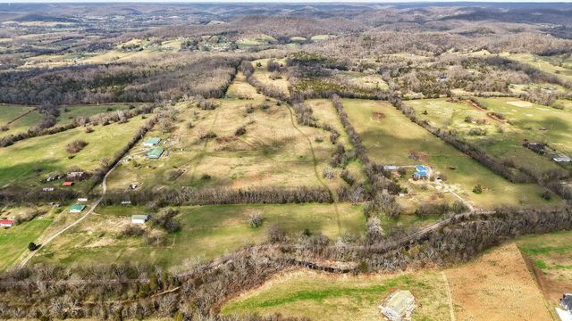 1289 Old Hopewell Rd, Castalian Springs, TN 37031