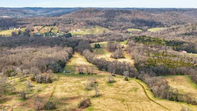 1289 Old Hopewell Rd, Castalian Springs, TN 37031