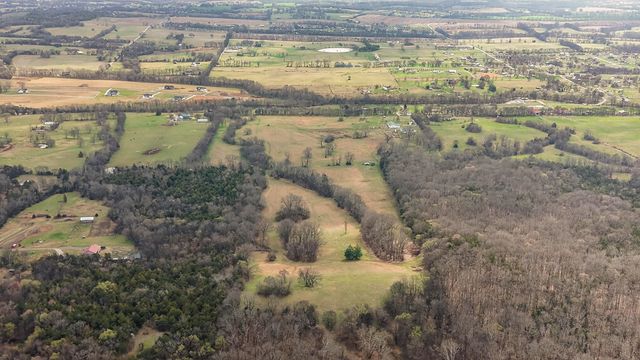 1289 Old Hopewell Rd, Castalian Springs, TN 37031