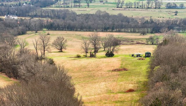 1289 Old Hopewell Rd, Castalian Springs, TN 37031