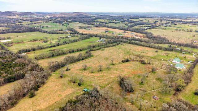 1289 Old Hopewell Rd, Castalian Springs, TN 37031