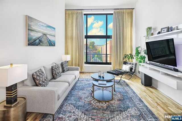 518 Gregory Avenue A318, Weehawken, NJ 07086