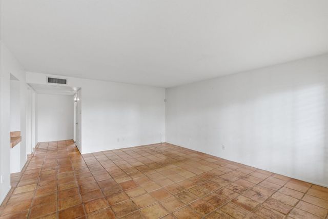 5226 N 20th Street B1, Phoenix, AZ 85016