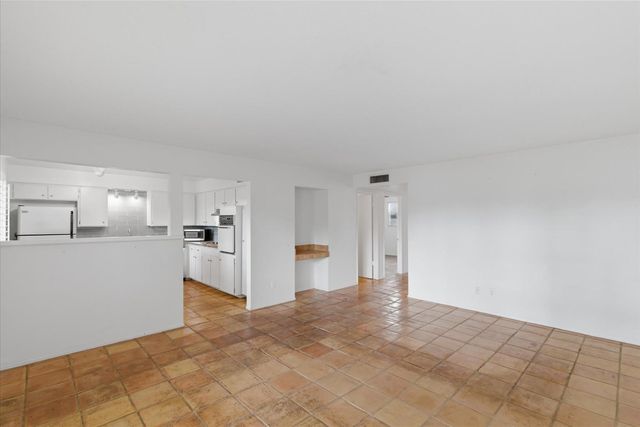 5226 N 20th Street B1, Phoenix, AZ 85016