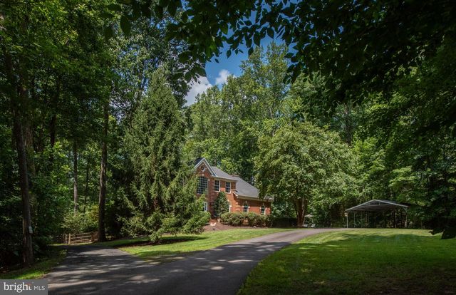 19 SECRETARIAT DR, Stafford, VA 22556