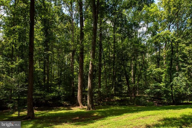 19 SECRETARIAT DR, Stafford, VA 22556