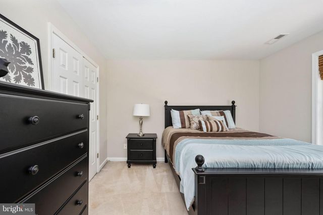 19 SECRETARIAT DR, Stafford, VA 22556