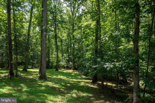 19 SECRETARIAT DR, Stafford, VA 22556