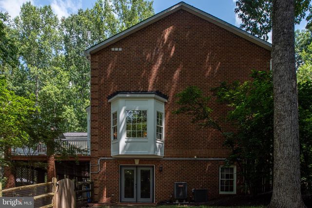 19 SECRETARIAT DR, Stafford, VA 22556
