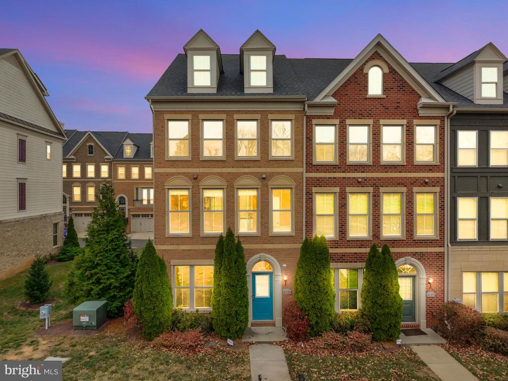 3139 FORT LINCOLN DR NE, Washington, DC 20018