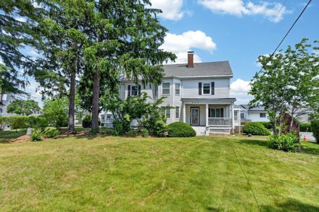 325 Malden St, Revere, MA 02151