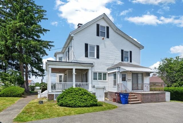 325 Malden St, Revere, MA 02151