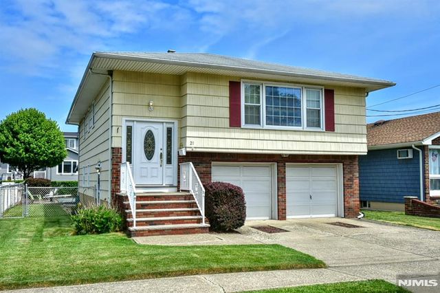 23 Harrison Avenue, Saddle Brook, NJ 07663